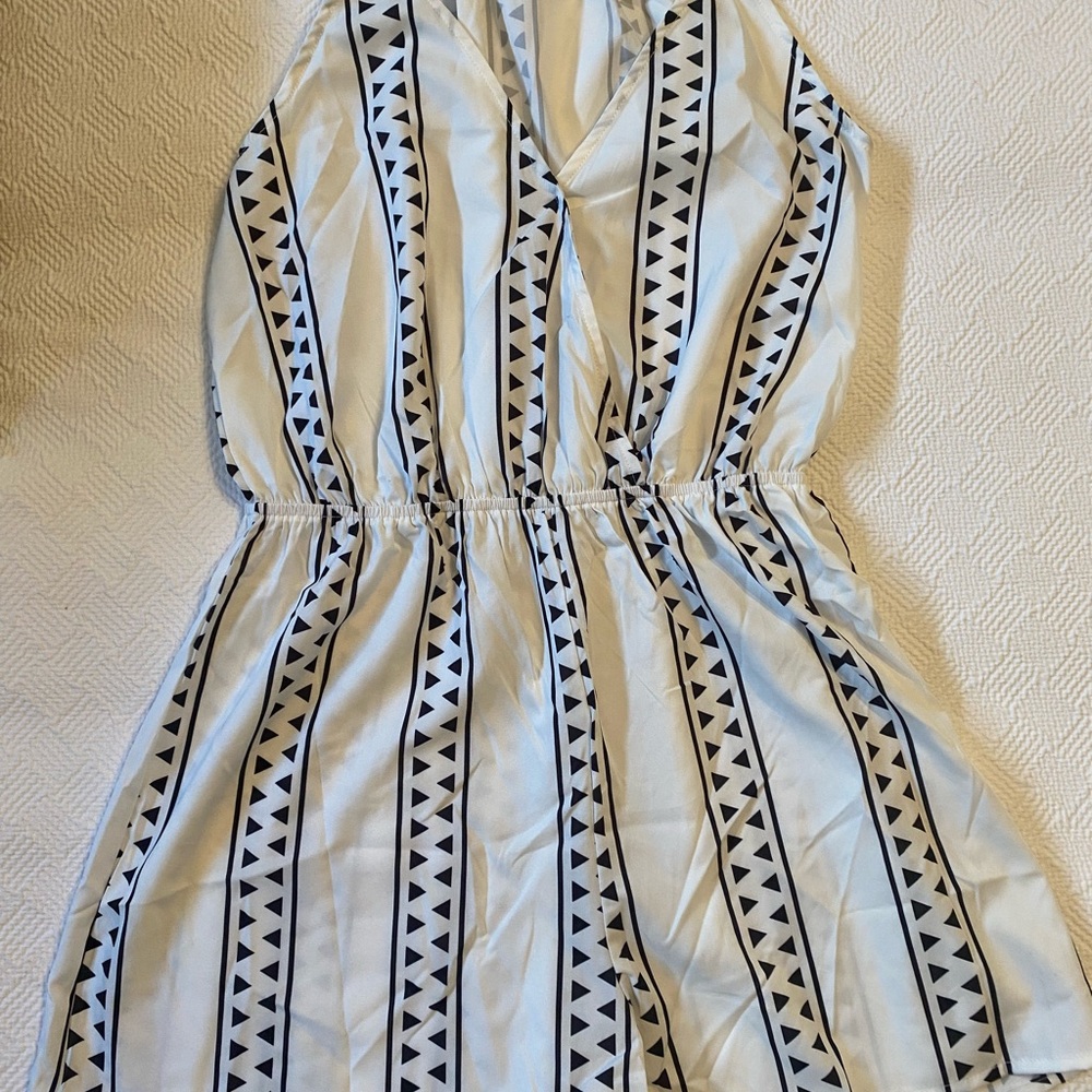 Stylish Black and White Geometric Print Romper from Cupshe